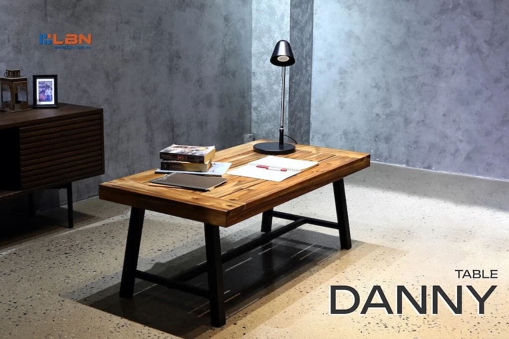 Coffe Table: Danny